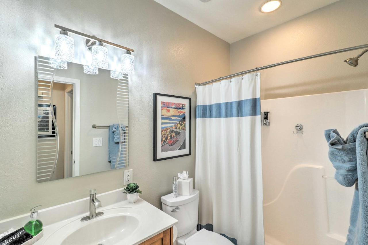 Lake Lure Condo With Resort Pool And Beach Access! 외부 사진