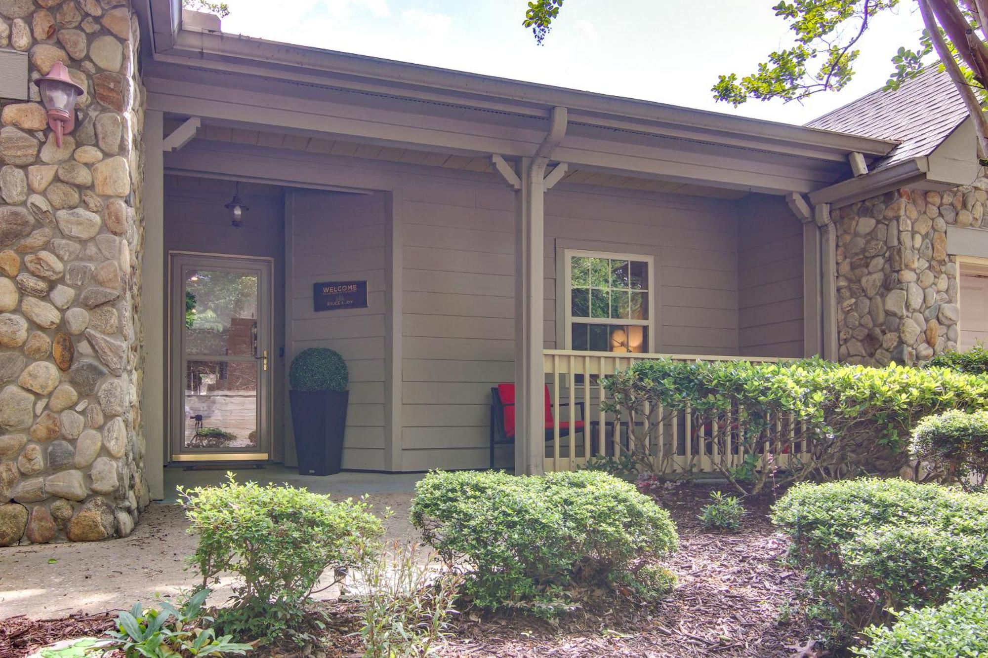 Lake Lure Condo With Resort Pool And Beach Access! 외부 사진